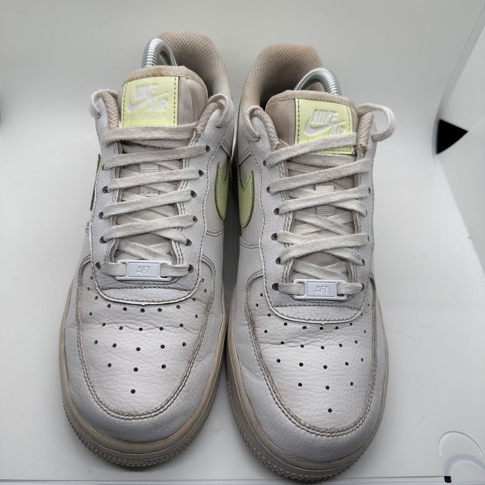 Nike Air Force Ones‎ White and Yellow swish Size 8.5